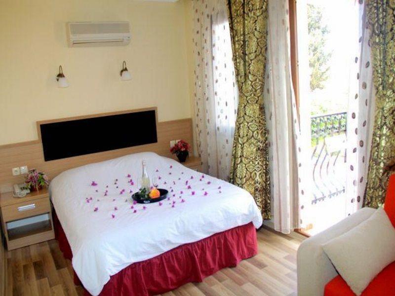 Magic Tulip Hotel Олудениз Екстериор снимка